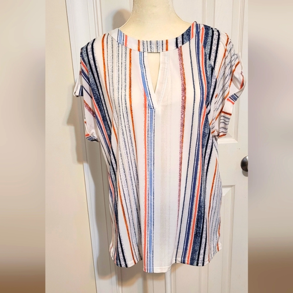 Euc  like new, stripe top (109)